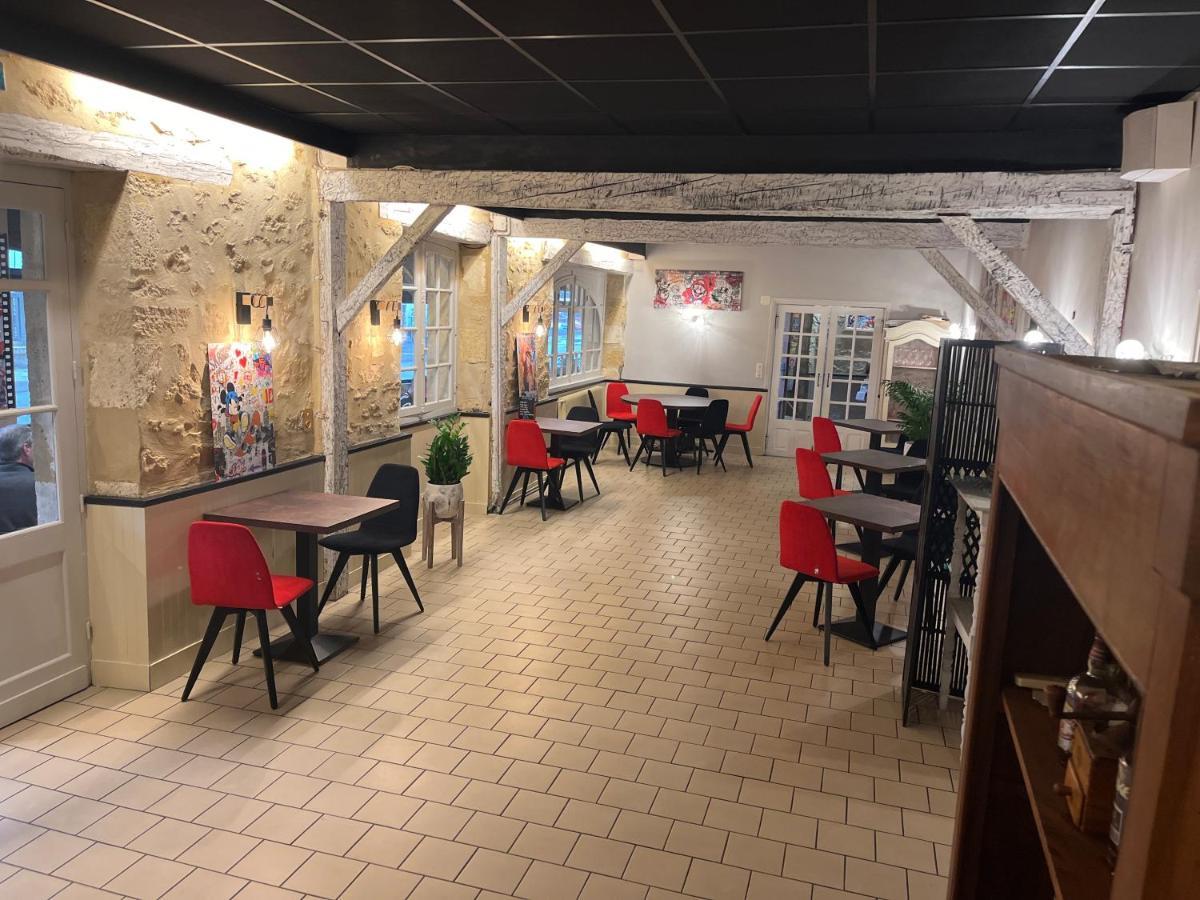 Hotel Du Chateau - Beynac Et Cazenac מראה חיצוני תמונה