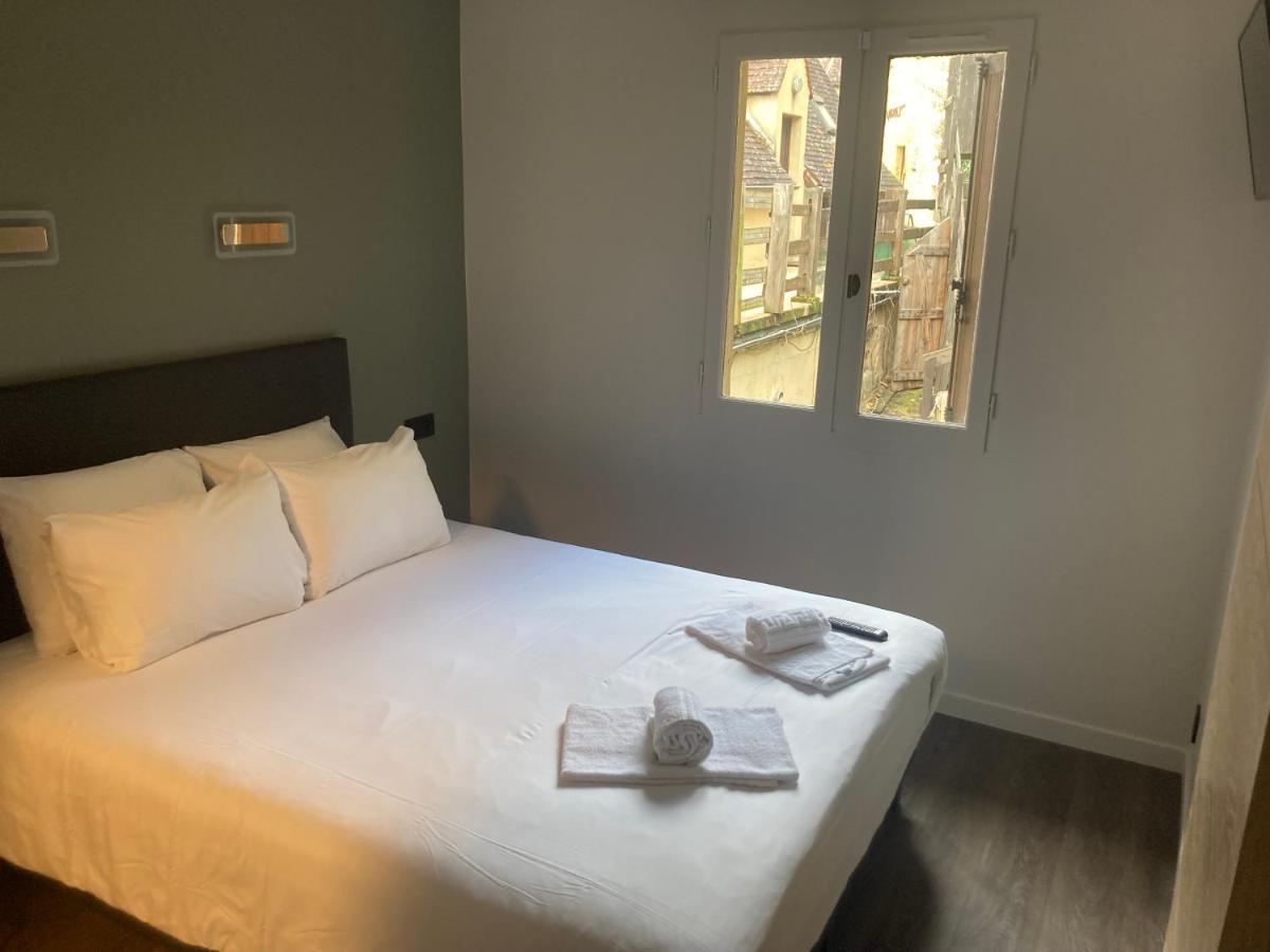 Hotel Du Chateau - Beynac Et Cazenac מראה חיצוני תמונה